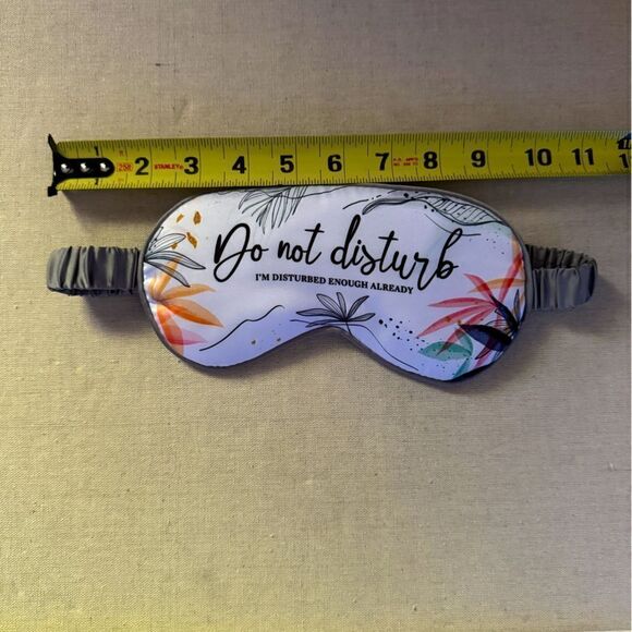 White padded silk sleep mask with text detail and elastic ruffle band. NWT - Picture 5 of 5